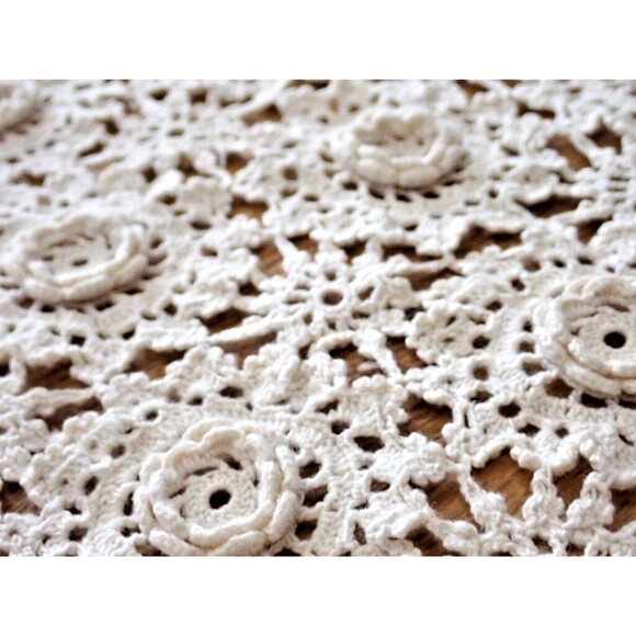 Crochet Lace White Bedspread Coverlet Twin Size Ivory Flower Popcorn 67" x  82" - Picture 3 of 13
